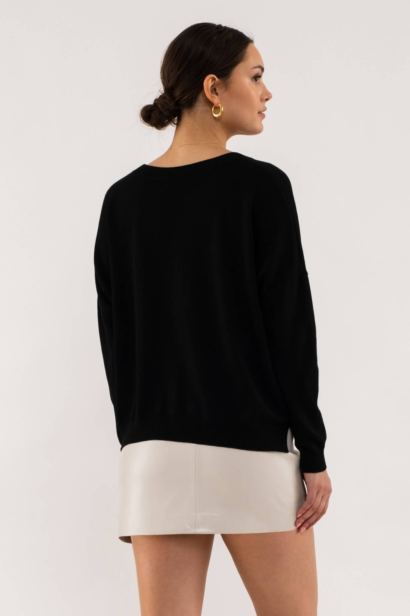 EXTENDED SHOULDER SWEATER