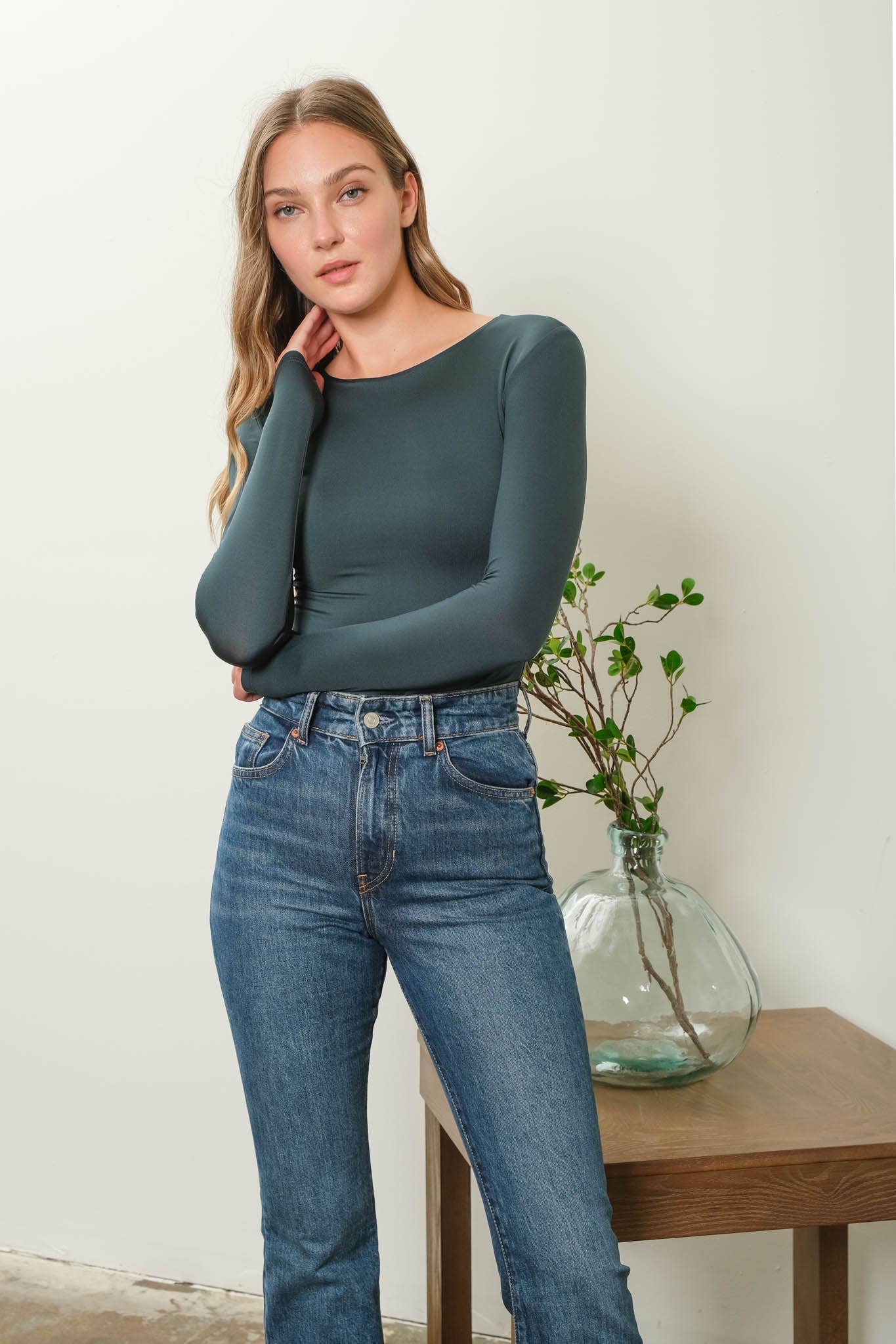 SOLID ROUND NECK LONG SLEEVE BODYSUIT