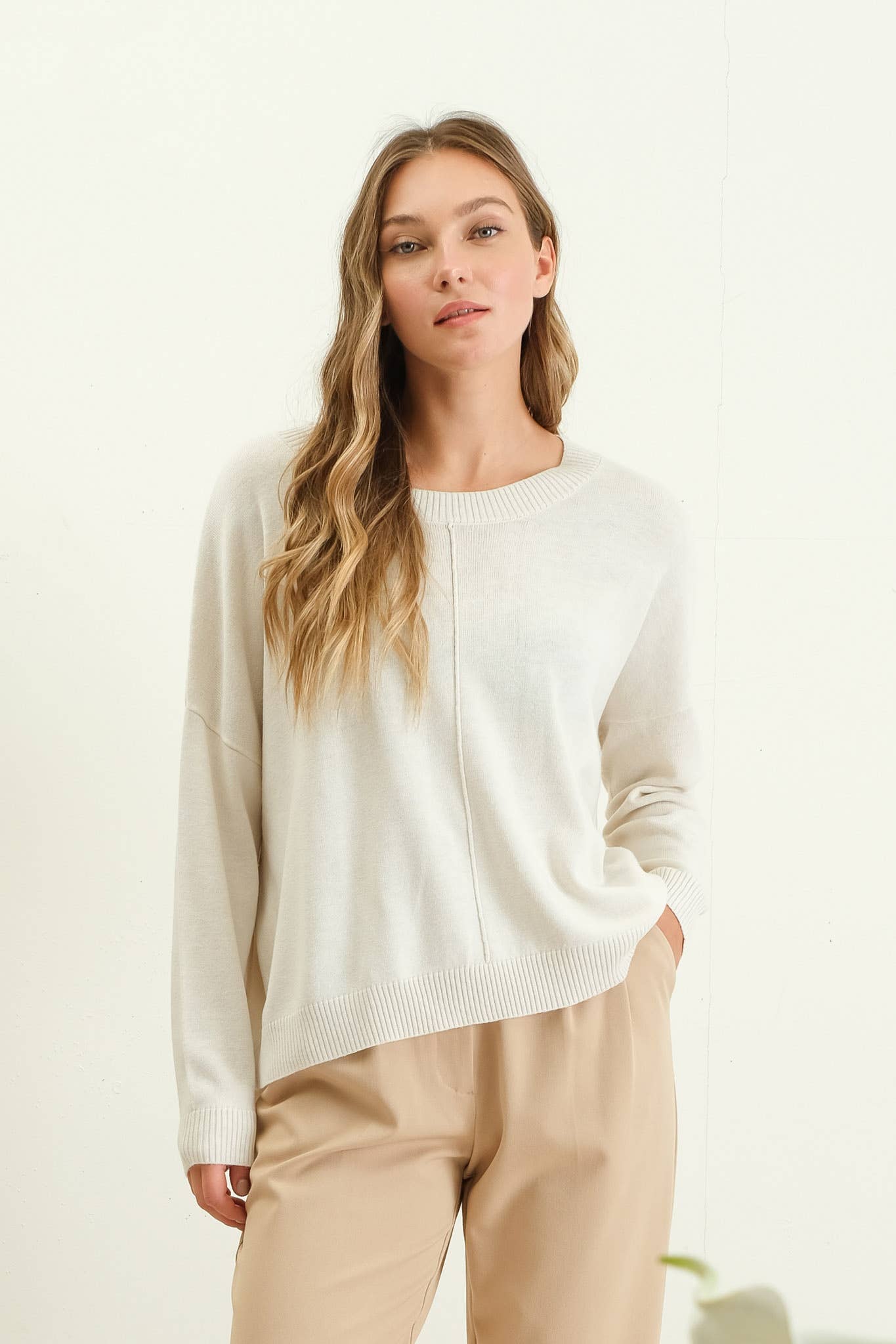 EXTENDED SHOULDER SWEATER